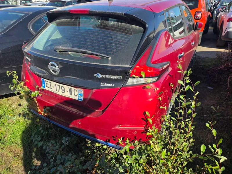 Nissan Leaf - 1