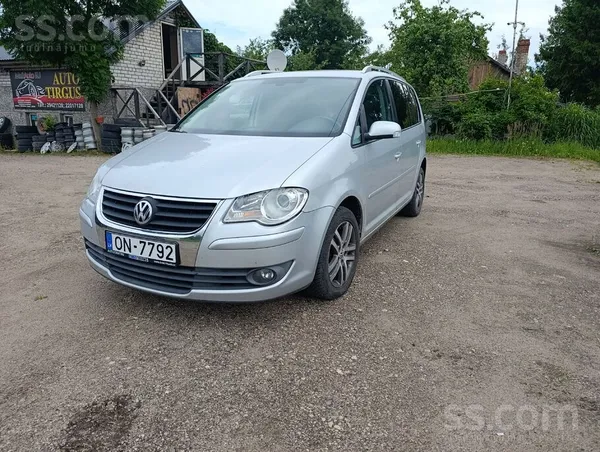 Volkswagen Touran