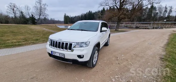 Jeep Продаётся Jeep Grand Cherokee (2012) Overland