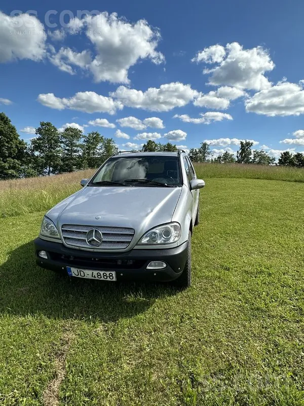 Darba auto. kārba un motors ok. uz nākamo skati lielus ieguldijumus neprasīs