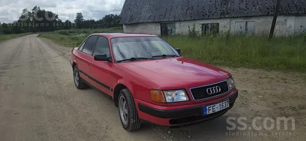 Audi 100