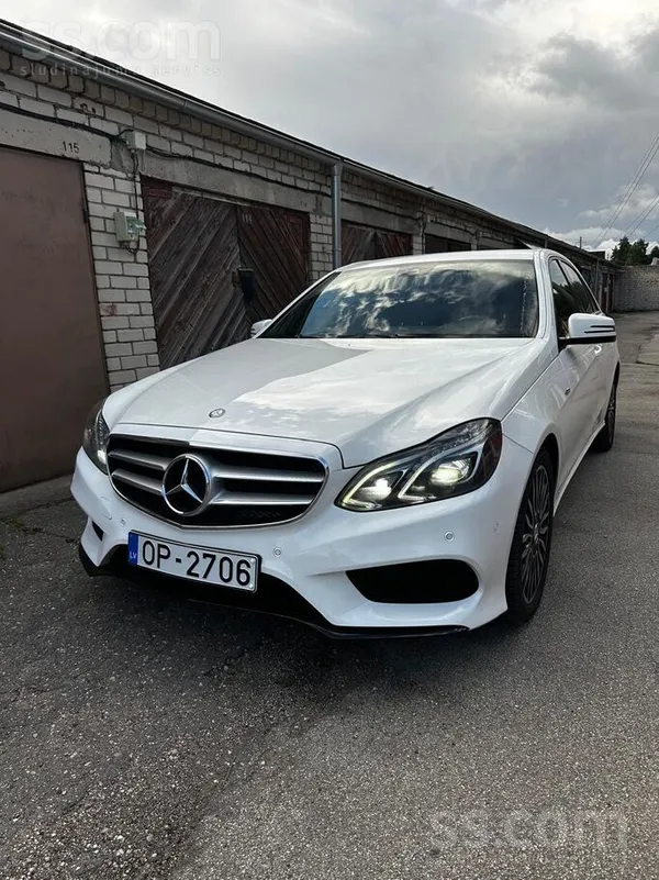 Mercedes E220