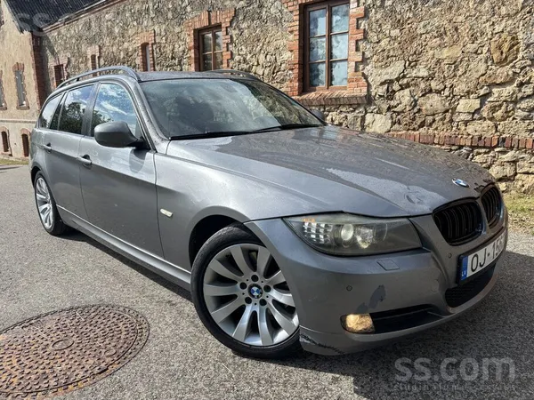 BMW 320
