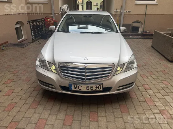 Mercedes E220