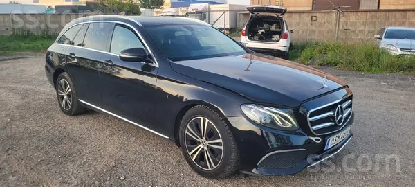 Mercedes E200