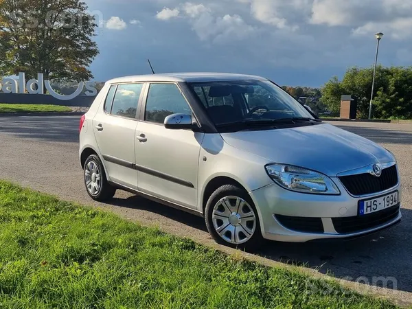 Virsraksts: Škoda Fabia (2011) oriģināls nobraukums 140 000 km, TA līdz 09.2