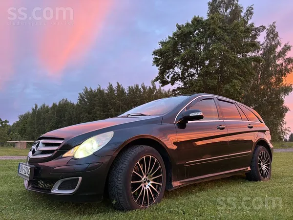 Mercedes R320