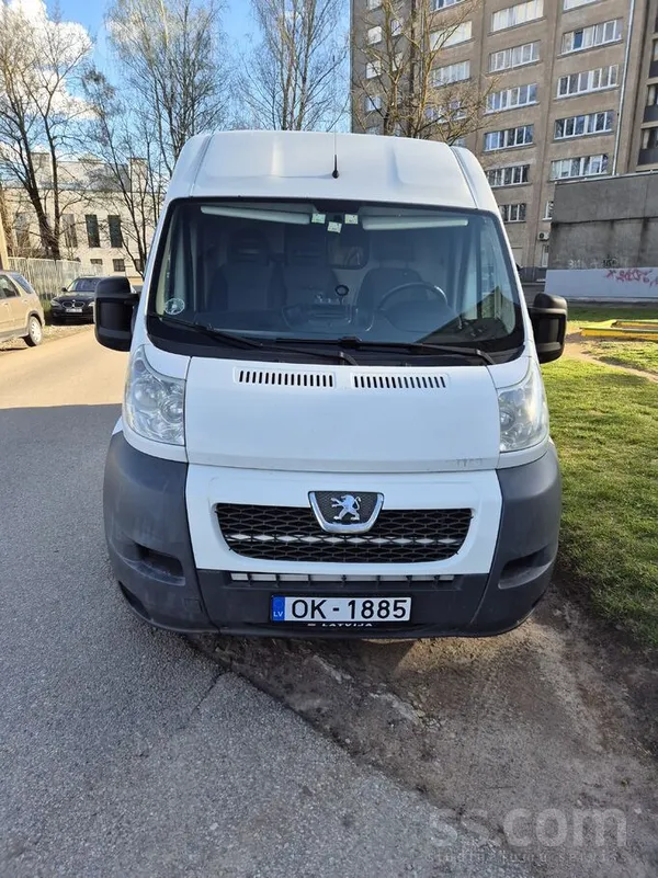Peugeot 2.2 дизель. 88kw длинна кузова 3.15м. 3 тонны (без