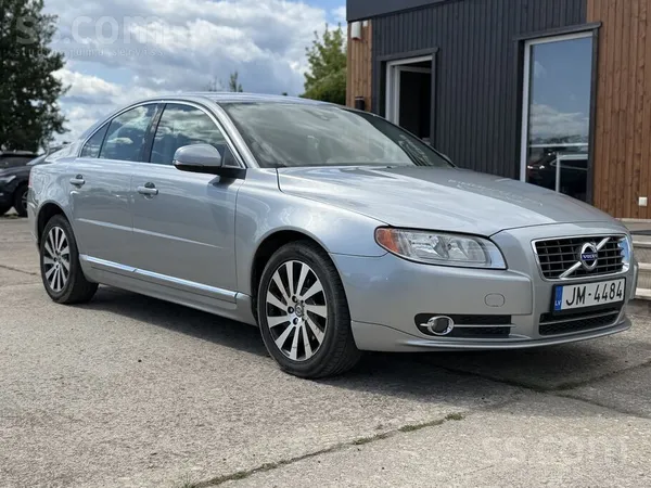 Volvo S80