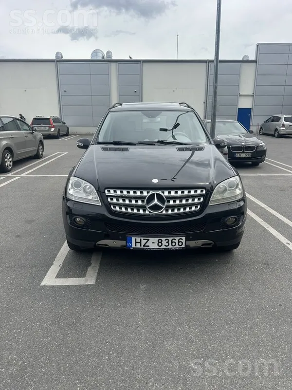 Mercedes ML320