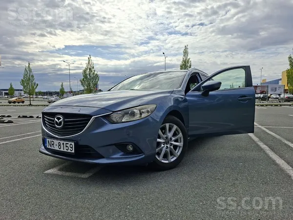 Mazda Pārdodu koptu un uzticamu Mazda 6 universāls. Auto