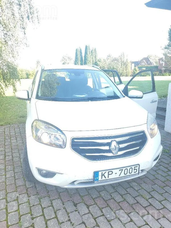 Renault Stabils un drošs auto braucot gan pa šoseju, gan p