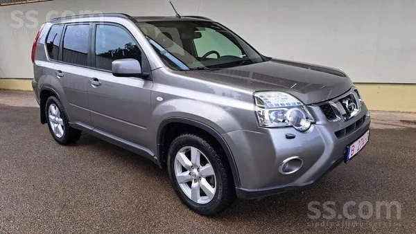 Nissan X-Trail 2011, 2.0D dīzelis, Manuāls, SUV/Apvidus, Pelēks — Latvijā