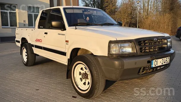 Mazda B2500