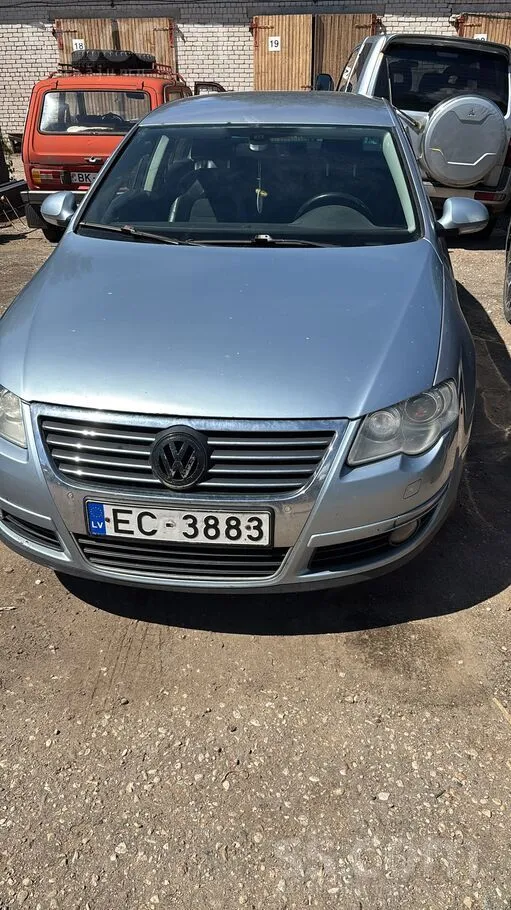 Volkswagen Pārdod 2008.gada Volkswagen Passat. 103kw, 2l Dīze