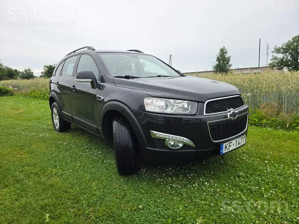 Esam izlēmuši no diviem auto pāriet uz vienu, līdz ar to pārodam mūsu foršo,