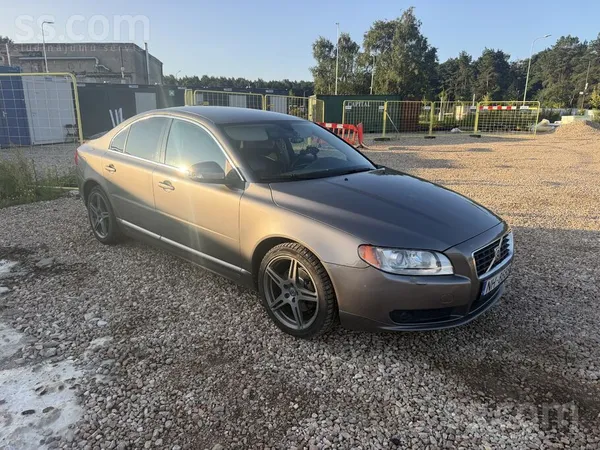 Volvo S80
