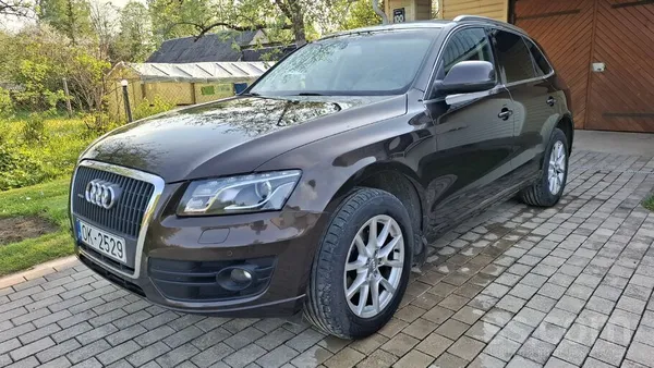 Pārdodu Audi Q5 2, 0tdi 125kw. Auto nesen atvests no Somijas. Labs tehniskai