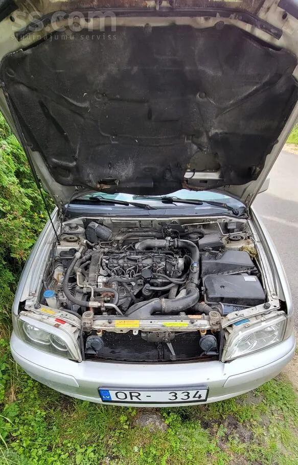 Volvo V40