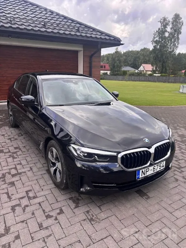BMW Privātpersona pārdod koptu BMW 520D Xdrive ar 140 