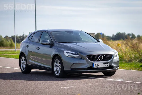 Volvo Pārdodu savu Volvo V40 2.0D 88kW facelift modelis 