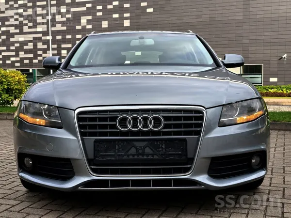Audi A4 - 1