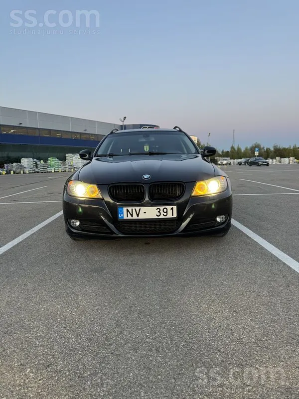 BMW Продаю BMW E91 318d с дизельным двигателем N47. Ма
