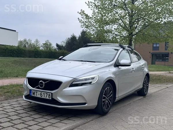 Volvo V40