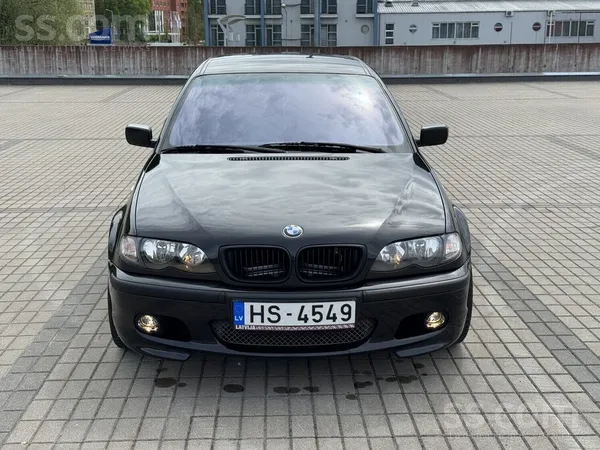 BMW 320