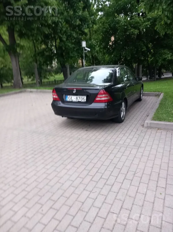 Mercedes C220