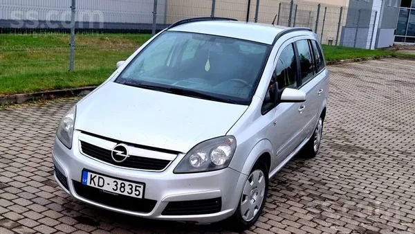 Opel Zafira 2005, 1.9D dīzelis, Manuāls, Furgons, Sudrabs — Latvijā