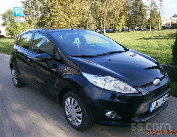 Ford Fiesta 2012, 1.4D dīzelis, Manuāls, Hečbeks, Melns — Latvijā