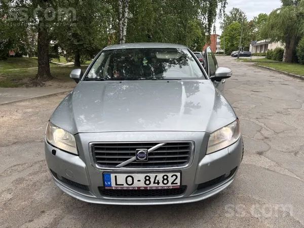 Volvo S80