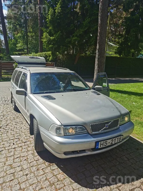 Volvo V70