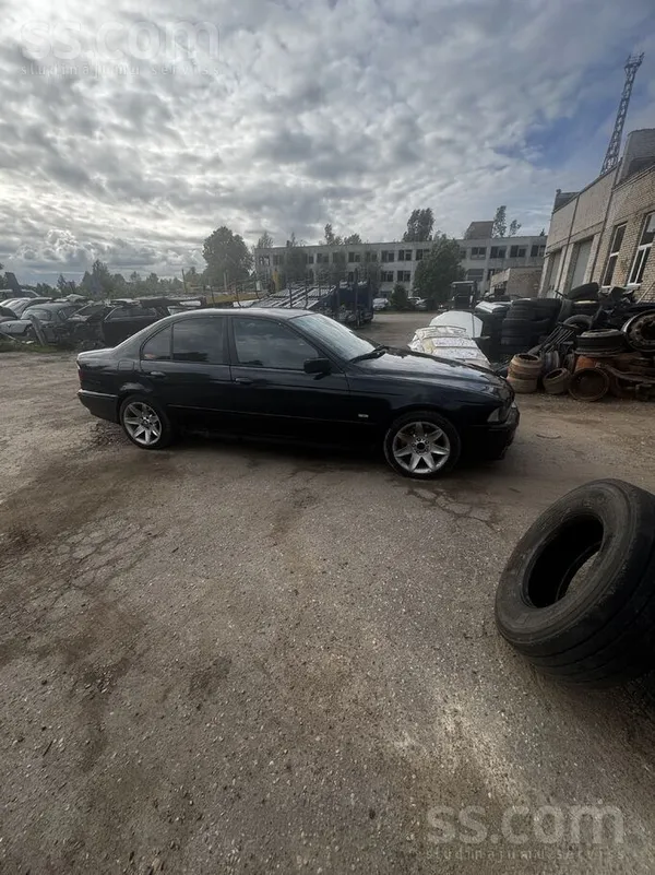 BMW 530