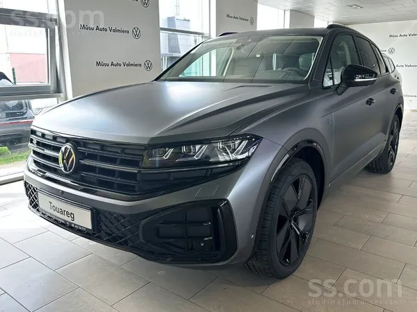 Volkswagen Touareg - 1