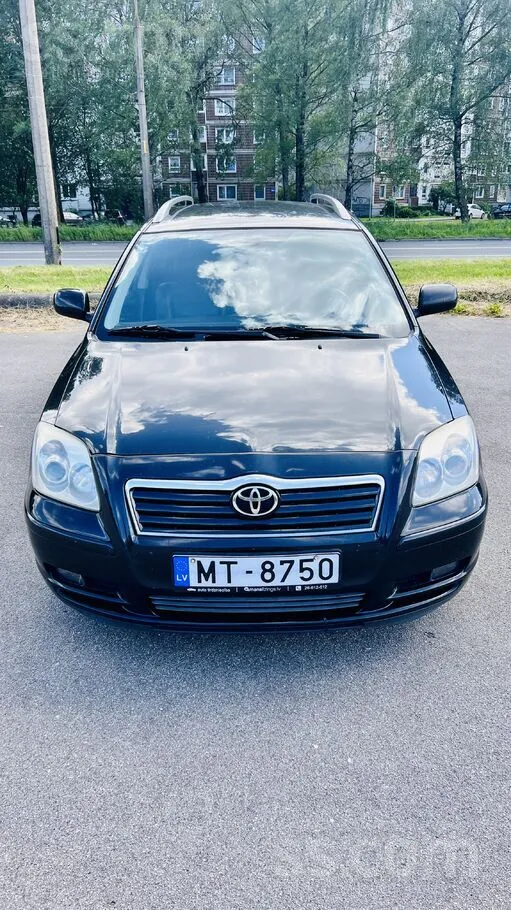 Продаю Toyota Avensis с надёжным и экономичным дизельным двигателем 2.2 D4D