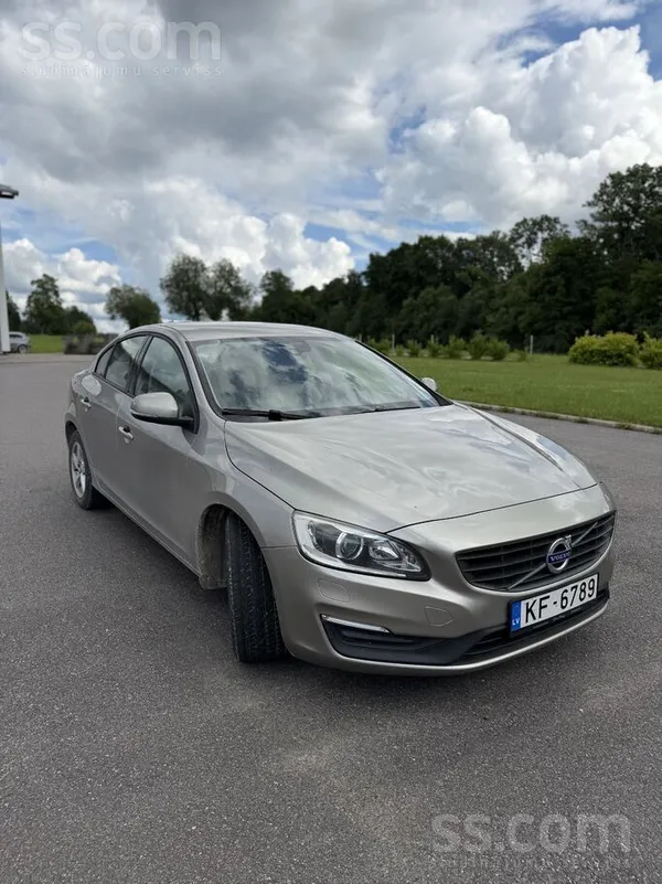 Volvo Privātpersona tirgo a/m Volvo S60. Jauna pirkta La