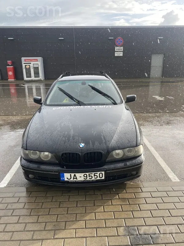 BMW 530