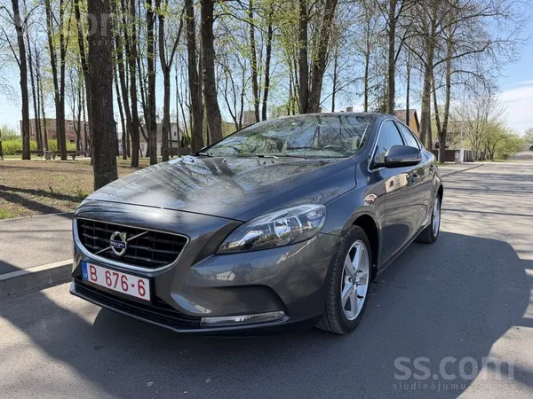 Volvo V40