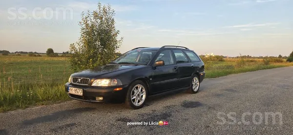 Volvo V40
