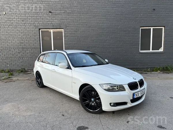 BMW 320