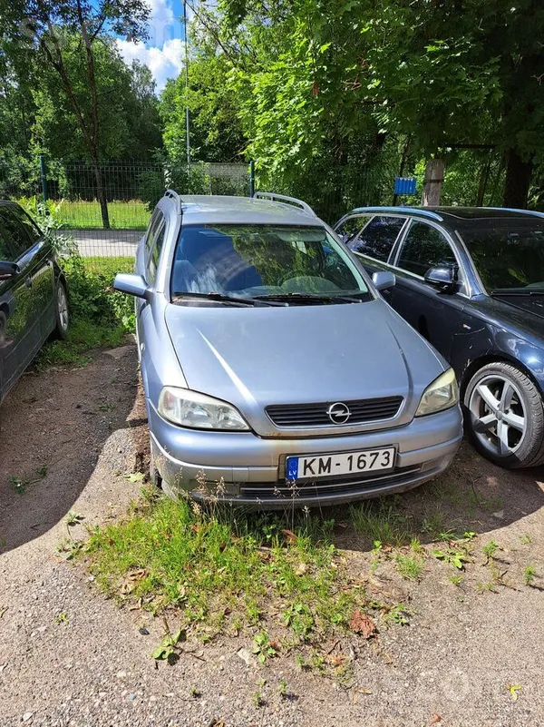 Pādodu ļoti labu opeli. Rūc brauc bremzē. ...