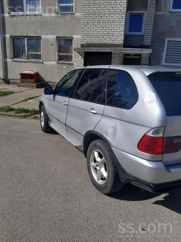 BMW X5