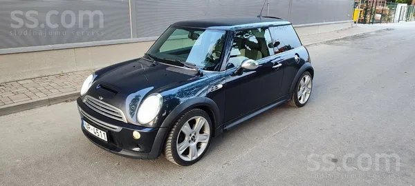 MINI Auto ar retu salonu, labā tehniskā un vizuālā stāv