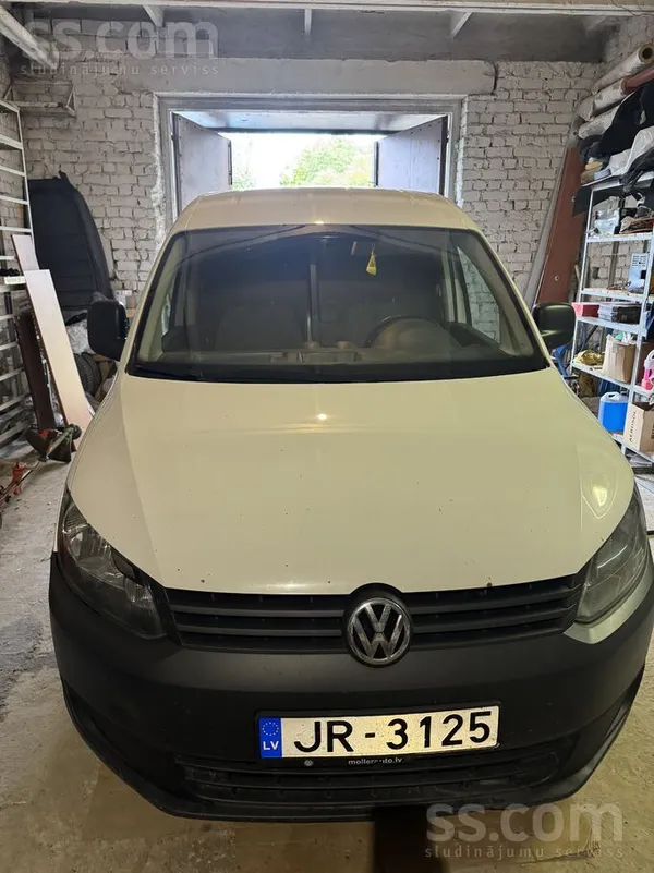 Pārdod VW caddy, pilnpiedziņa 4X4, Jauna TA, Jaunas ziemas riepas. Abās pusē
