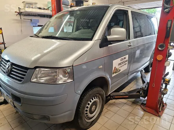 Volkswagen T5