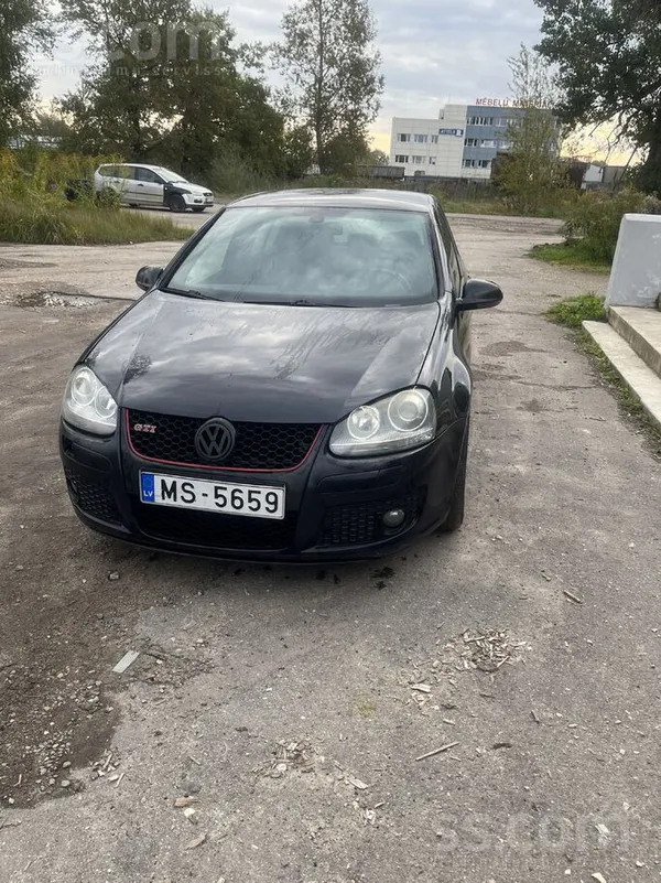 Labs golfs. 2.0 Gti, stage 1, 250 zirgi. Sīkāk pa telefonu.