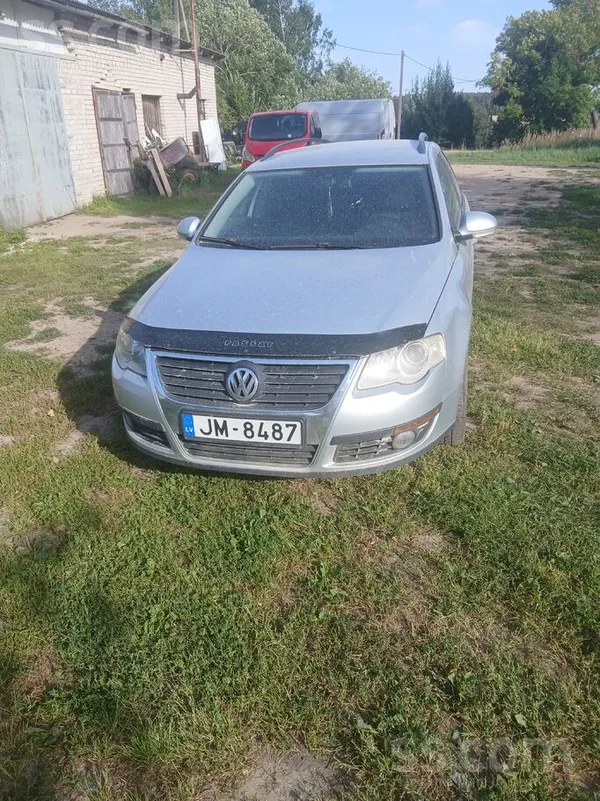 Volkswagen Mašīna ar defektu. Vairāk info zvanot.
