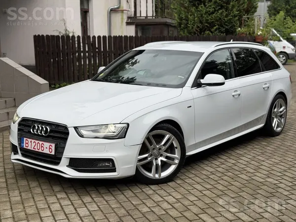 Audi A4 - 1